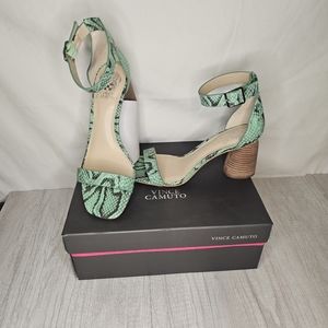 Vince Camuto Mejorla Leather Two-Piece Heeled Sandals Size 8.5M